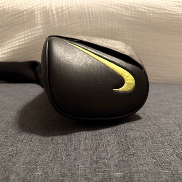 Nike Vapor Driver Head Cover - Picture 2 of 2